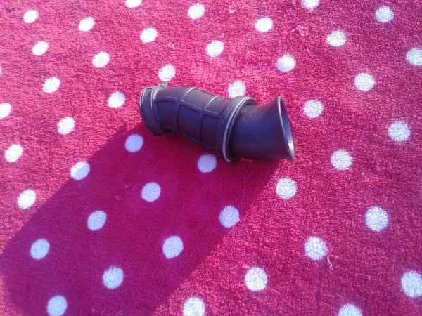 Manchon d air scooter suzuki 125 sixteen 2014