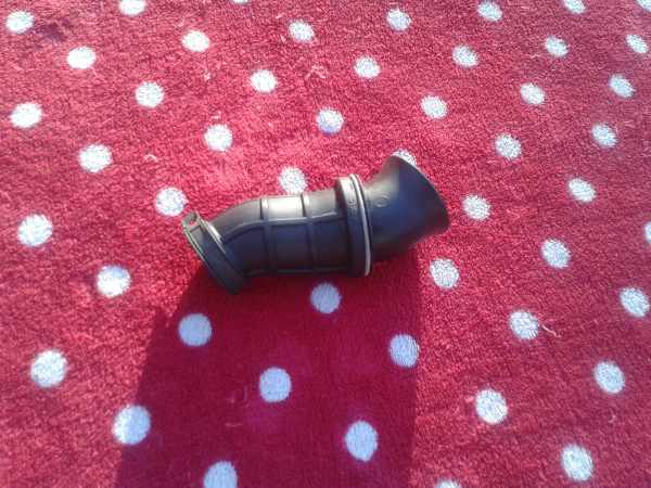 Vente Manchon d air scooter suzuki 125 sixteen 2014