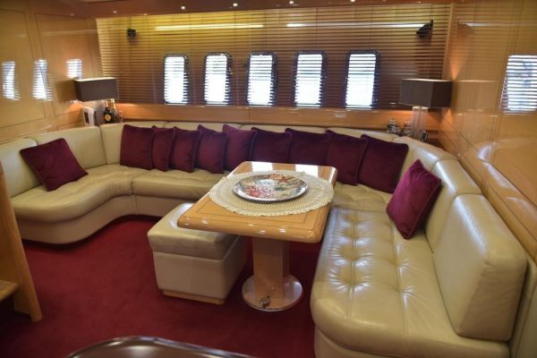 Mangusta 72 pas cher