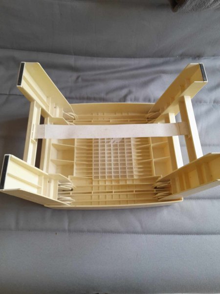 Marche pied pliable en plastique - vintage pas cher