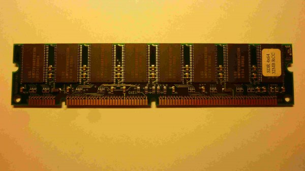 Vente M&eacute;moire pour ordinateur 32 mo x 3