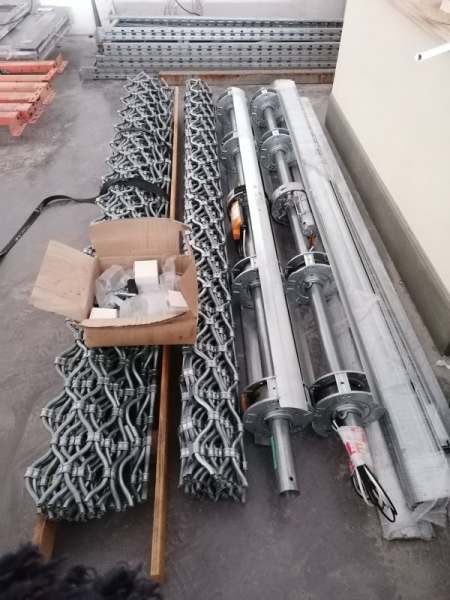 Annonce Menuiseries ext&eacute;rieures avec rideaux m&eacute;talliques