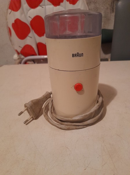 Mini hachoir &Eacute;lectrique braun