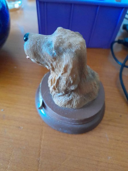 Annonce Miniature -petite figurine chien epagneuil