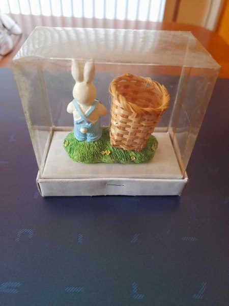 Miniature -petite figurine lapin en c&eacute;ramique pas cher