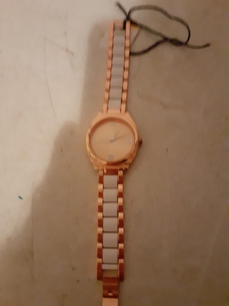 Montre m&eacute;tal femme