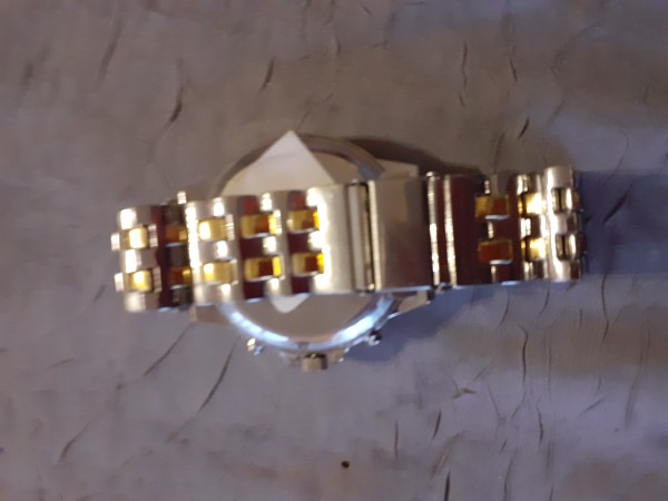 Vente Montre stainless steel ouge 415