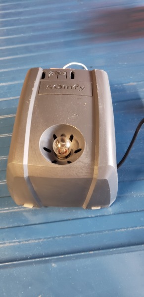 Annonce Moteur de garage somfy et t&eacute;l&eacute;commande