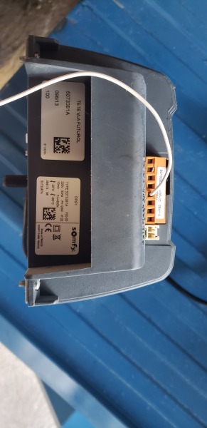 Moteur de garage somfy et t&eacute;l&eacute;commande