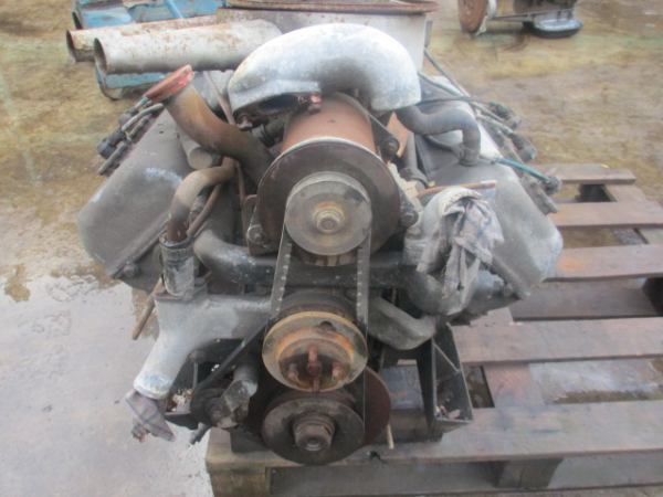 Vente Moteur et boite de vitesses daimler v8 2.5