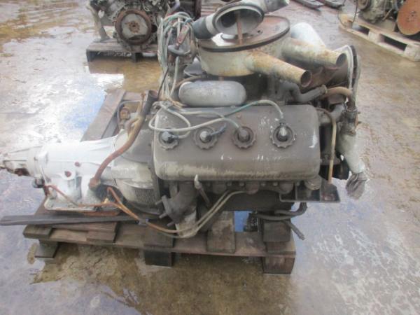 Moteur et boite de vitesses daimler v8 2.5