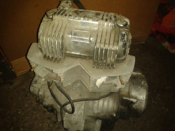 Moteur honda 400 cbn 1980