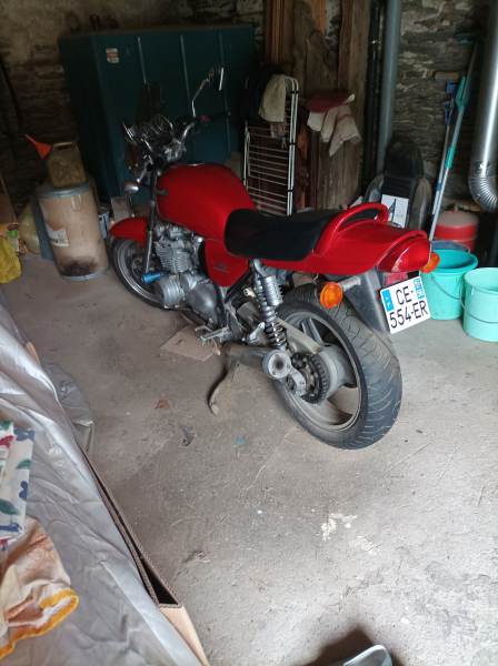 Moto kawasaki z&eacute;phir 750cc 1991  43600kms