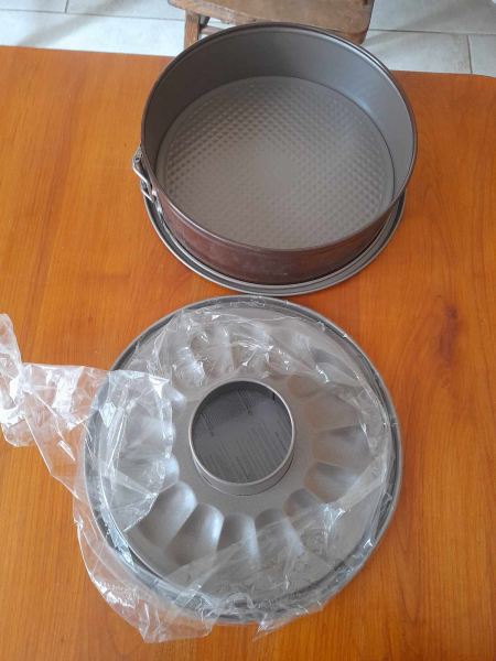 Moule &agrave; charni&egrave;re / moule amovible 24 cm pas cher