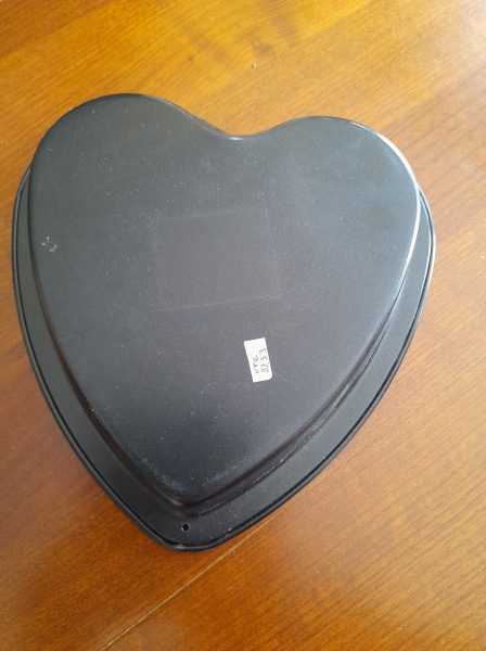 Moule &agrave; g&acirc;teau forme c&oelig;ur 21 x 21,5 cm pas cher