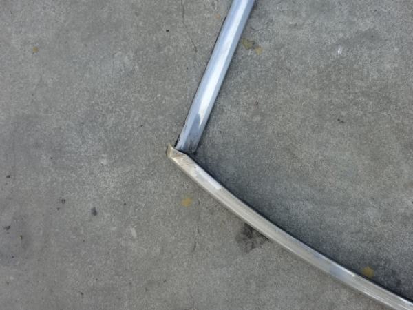 Vente Moulure de pare-brise fiat 130 coup&eacute;