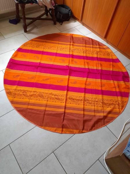 Nappe de table  ronde orange  multiples couleur