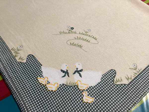 Vente Nappe motifs canards 1.30mx2.20m