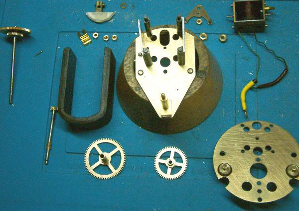 Vente Nettoyage mouvement pendule r&eacute;ceptrice brilli&eacute;