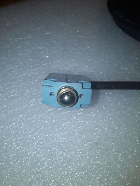 Nterrupteurs m&eacute;talliques xcma110 110/ae pas cher