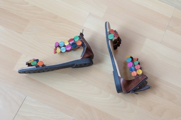 Vente Nu-pieds femme tout cuir, tr&egrave;s originaux