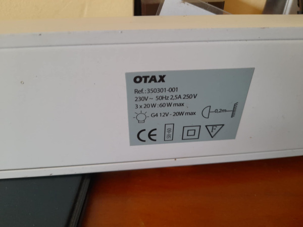 Annonce Otax - réglette halogène ultraplate -