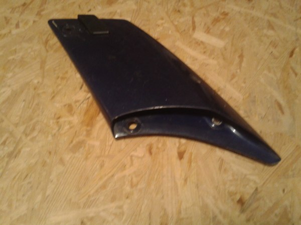 Ouie de car&eacute;nage droite yamaha 1200 fj 1986