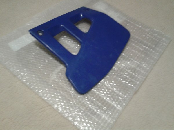 Vente Ouie de réservoir droite suzuki 125 tsr 1997