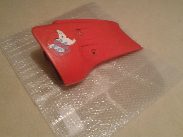 Ouie  de réservoir gauche yamaha  600 xt 2kf 1988 pas cher