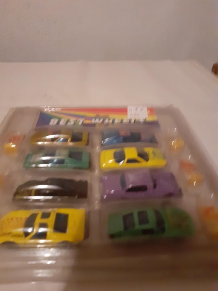 Pack 8 petites voitures en metal