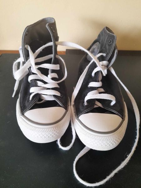 Paire de baskets montantes converse p36