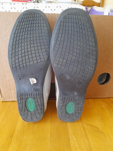 Paire de chaussure suave pas cher