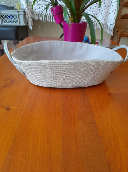 Panier oval en tissus avec poignée