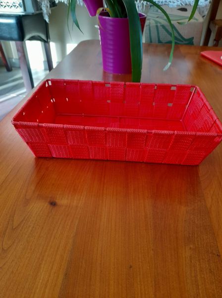 Panier rectangulaire tissu tressé rouge pas cher