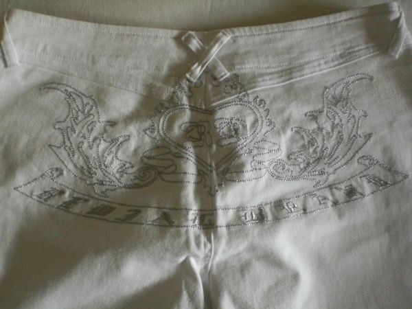 Pantacourt t.38 blanc ou noir pas cher