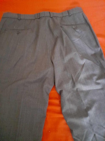 Vente Pantalon de costume homme  t46