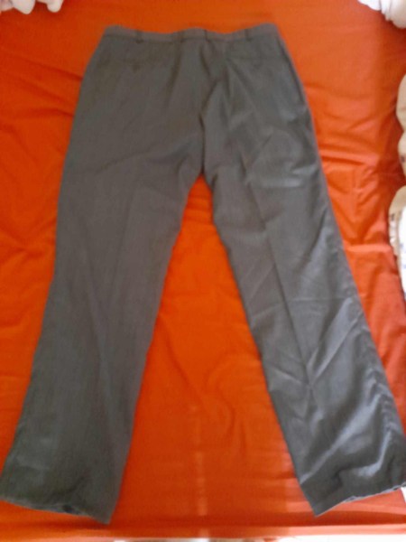 Annonce Pantalon de costume homme  t46