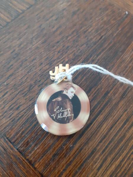 Pendentif johnny hallyday