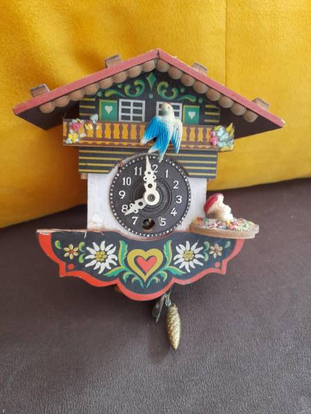 Pendulette en miniature de la forêt noire maison