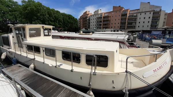 Penichette 1107 locaboat industries