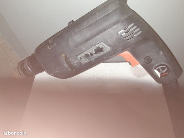 Perceuse a percusion