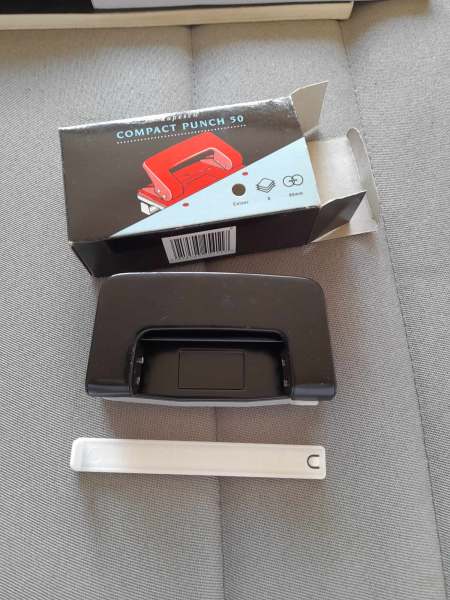 Perforateur 2 trous en m&eacute;tal perforateur 8 feuille pas cher