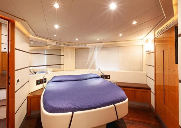 Pershing 62 pas cher