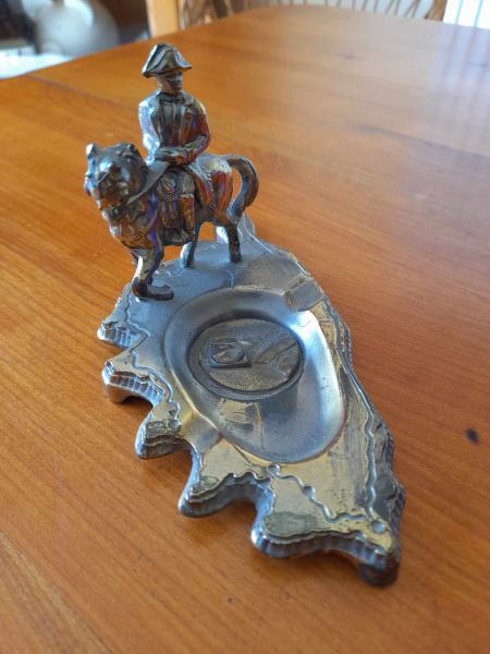 Petit cendrier napoléon à chevaµ