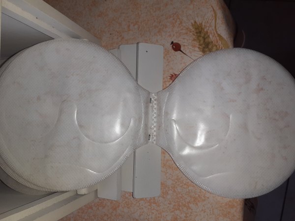 Vente Petit cube en bois range cd