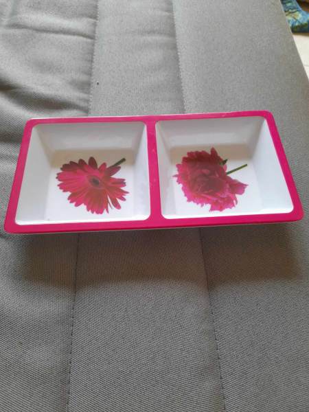 Petit plateau ap&eacute;ritif en plastique - d&eacute;co floral