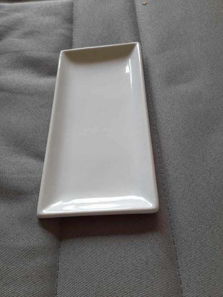 Petit plateau rectangulaire ap&eacute;ritif en c&eacute;ramique pas cher