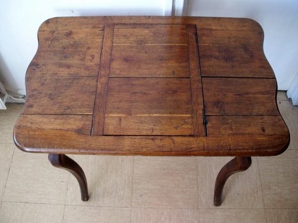 Petite table   bureau louis xv  en ch&ecirc;ne  xviii&egrave;me pas cher