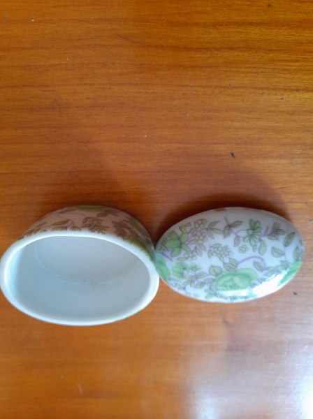 Petits piluliers oval en c&eacute;ramique pas cher