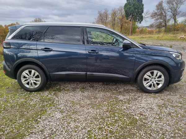 Vente Peugeot 5008 2018 1.6hdi 115cv euro6 virtual cockp